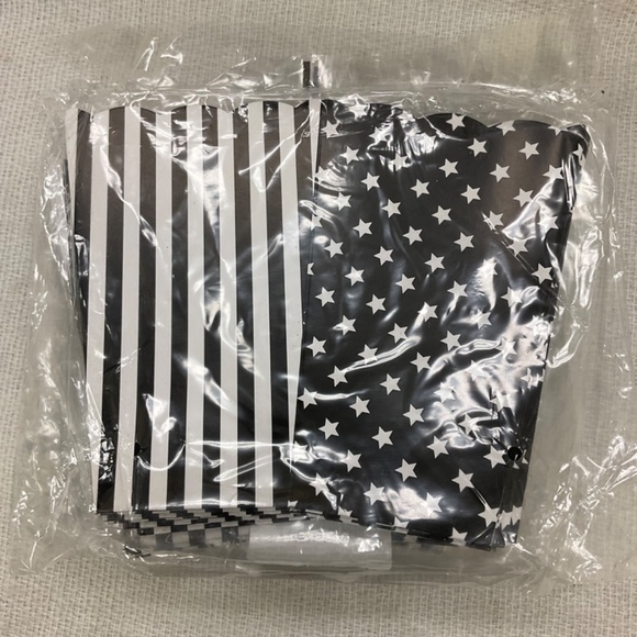 Popcorn Boxes 3 Packs/6 Per Pack Michael's Crafts Black & White Stars & Stripes - Picture 3 of 7